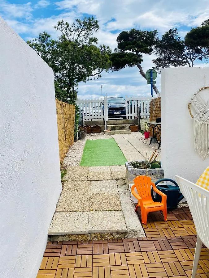 Maisonnette Climatisee A 35M De La Plage De La Capte Hyeres Villa Holiday home