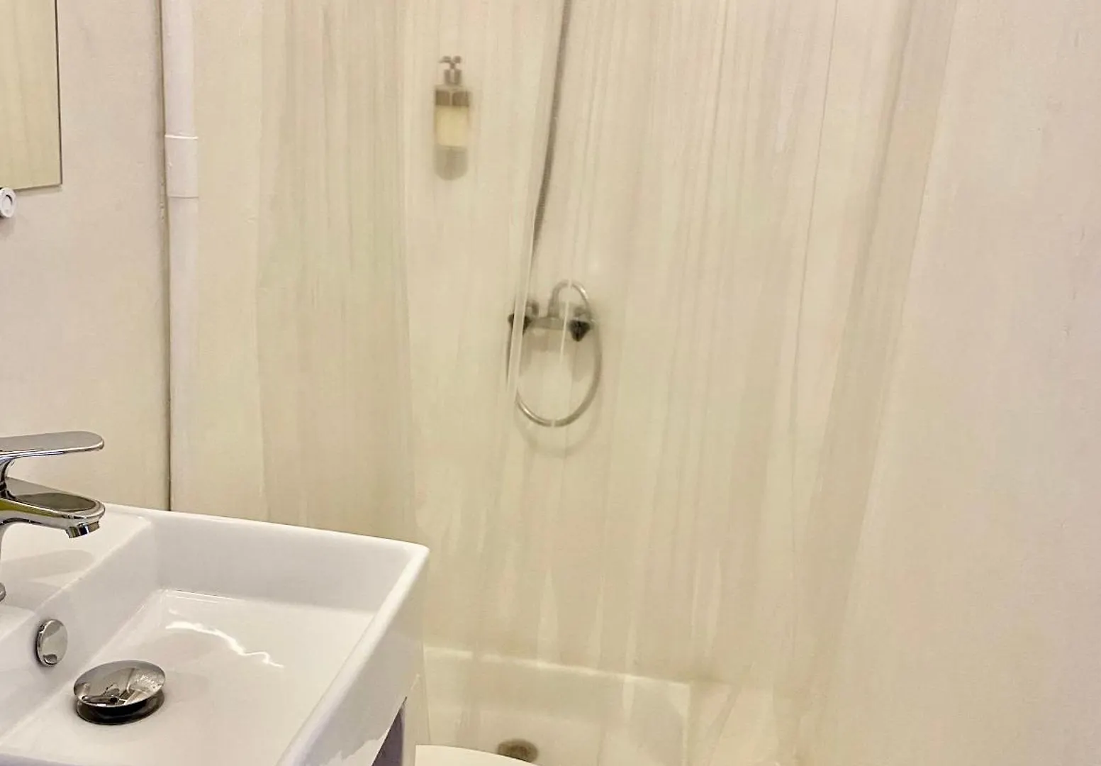 Сasa de vacaciones Maisonnette Climatisee A 35M De La Plage De La Capte Hyeres Villa