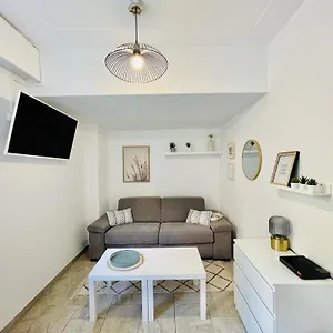 Appartamento Au Bord De 1, Mentone