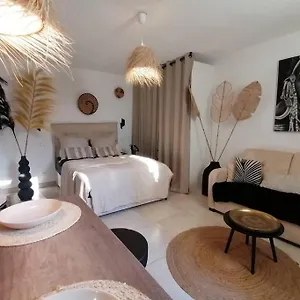 Superbe Studio Ethnique Hyères