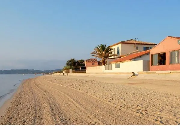 Casa vacanze Maisonnette Climatisee A 35M De La Plage De La Capte Hyeres Villa